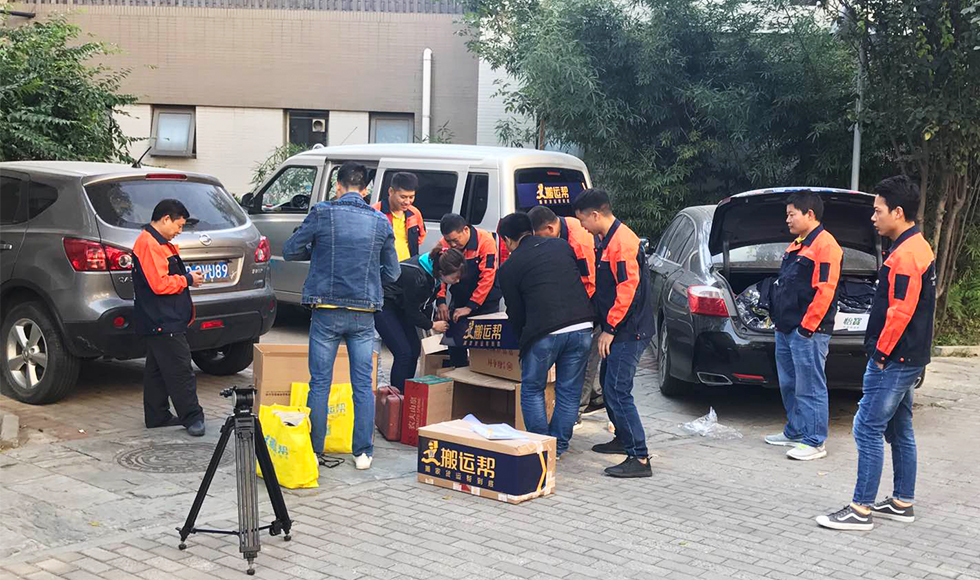 搬家公司的“國慶怪圈” 搬運(yùn)幫才是平價之選